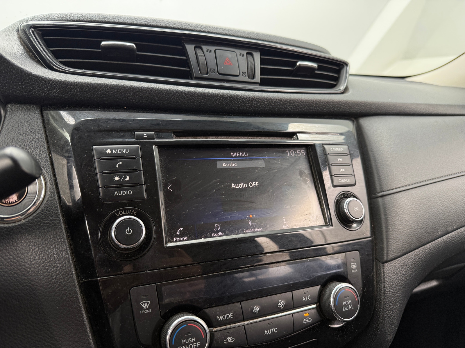 Thumbnail: 2019 Nissan Rogue - 4