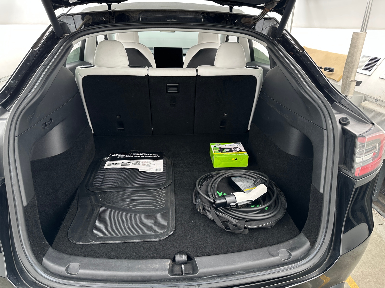 Thumbnail: 2022 Tesla Model Y - 6