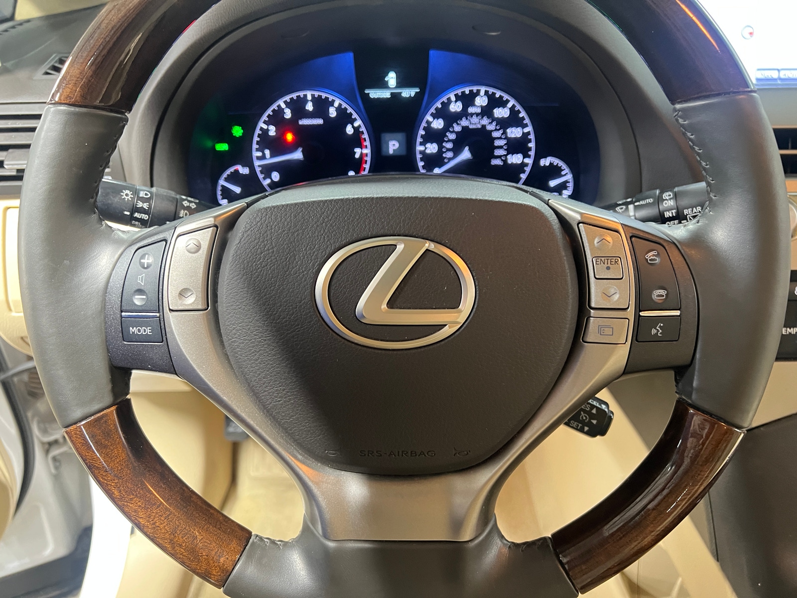 Thumbnail: 2015 Lexus RX - 5