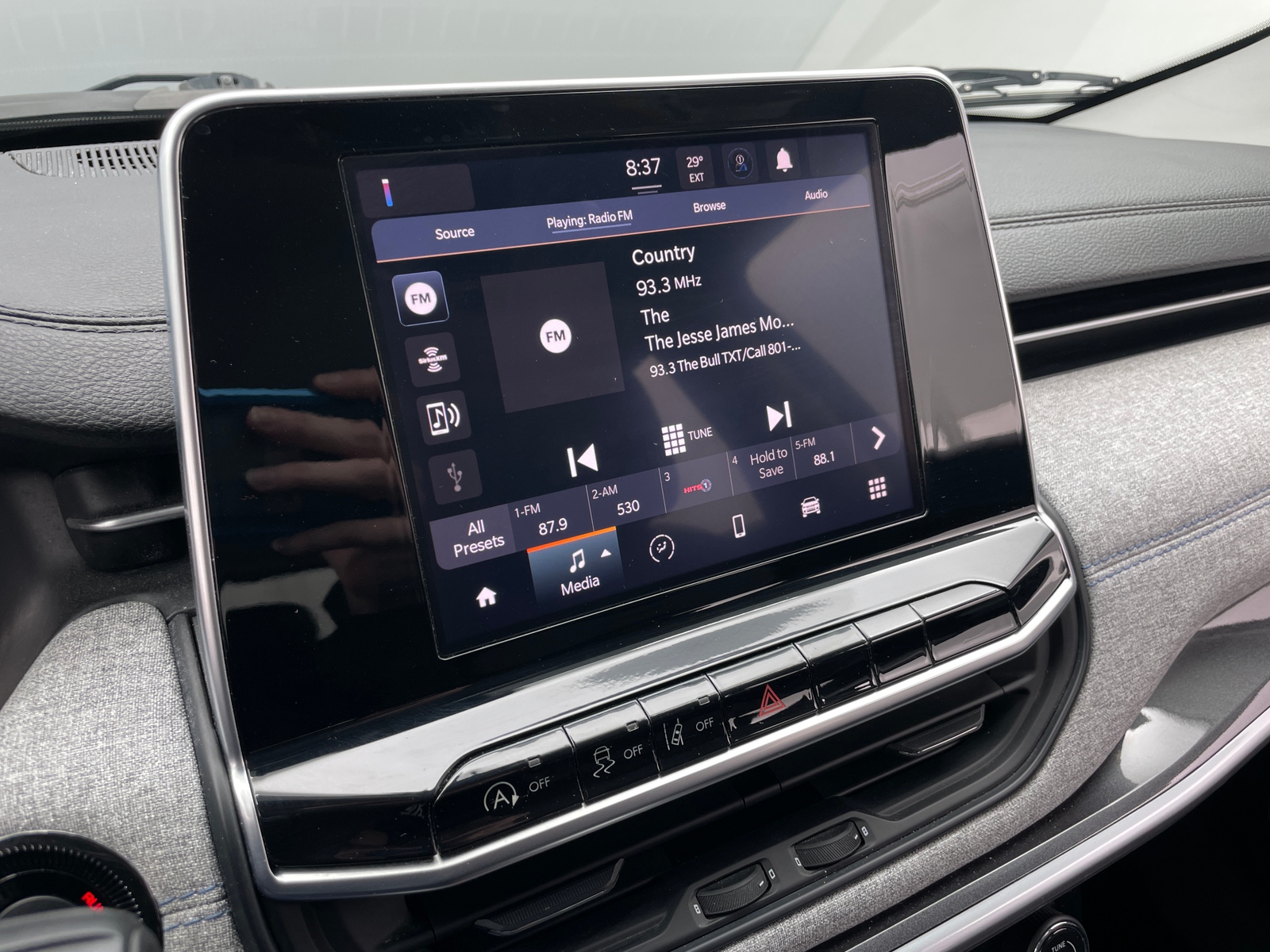 Thumbnail: 2022 Jeep Compass - 4