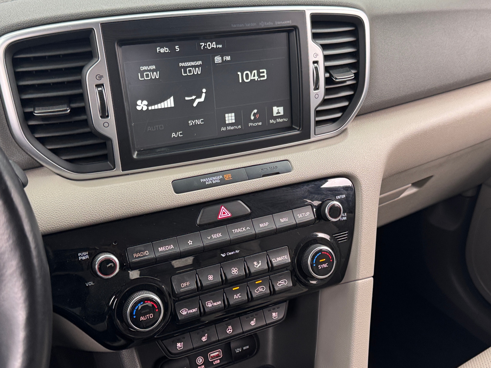 Thumbnail: 2019 Kia Sportage - 3