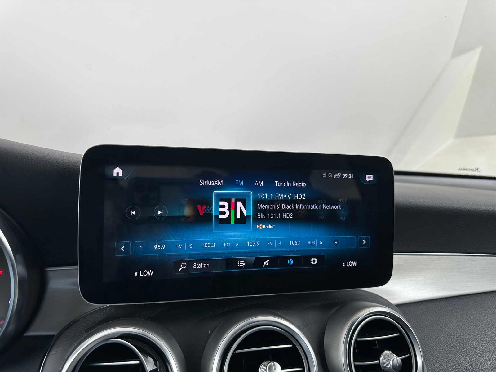 Thumbnail: 2021 Mercedes-Benz GLC - 3