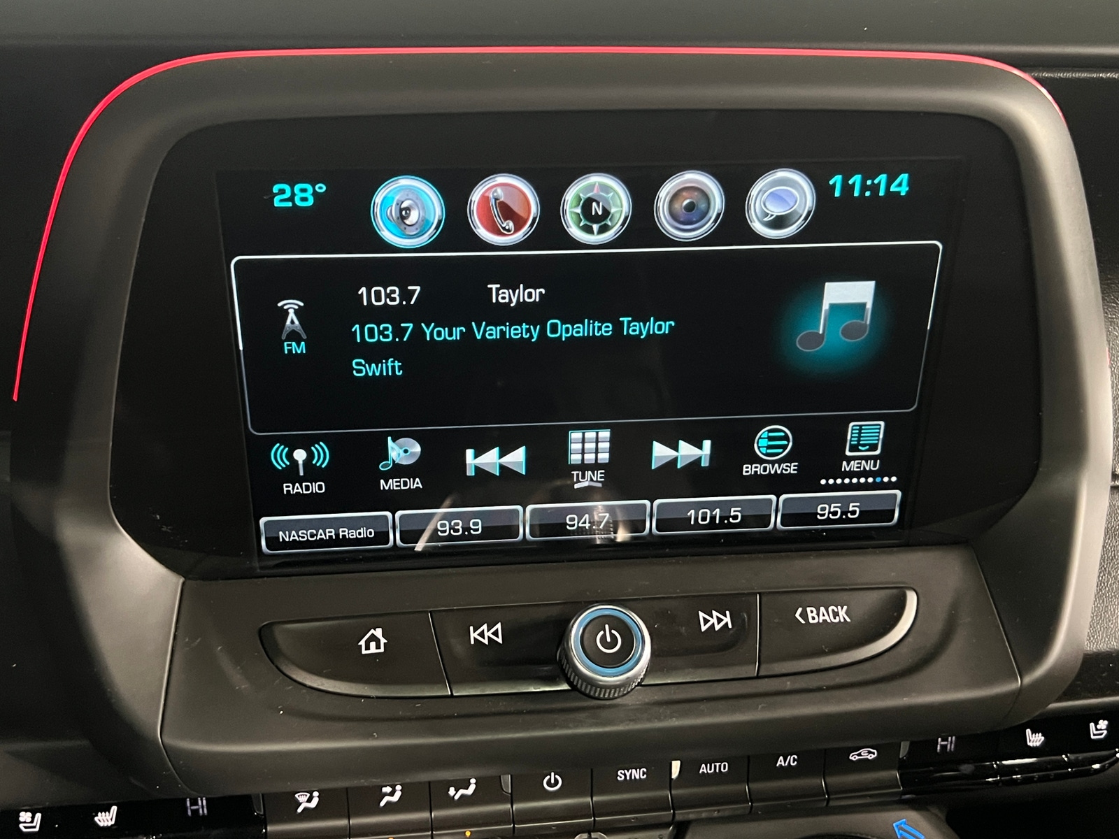 Thumbnail: 2018 Chevrolet Camaro - 3