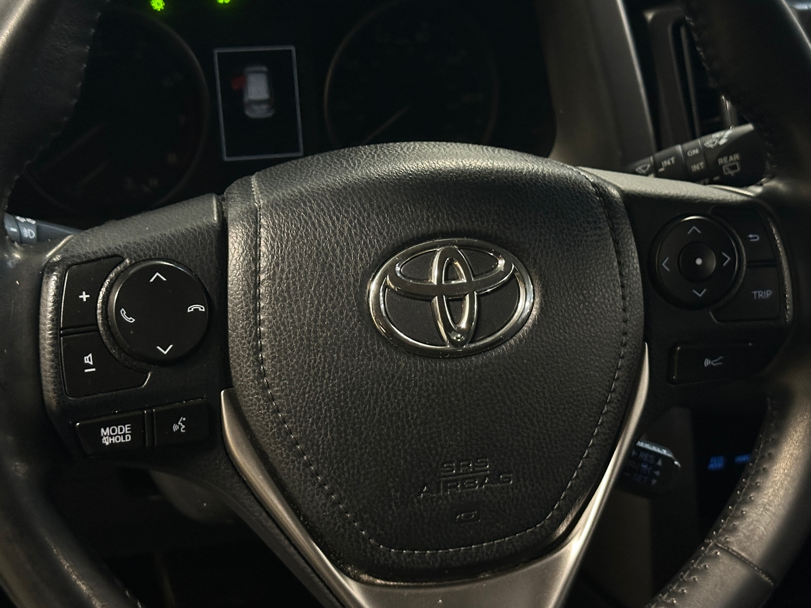 Thumbnail: 2018 Toyota RAV4 - 5