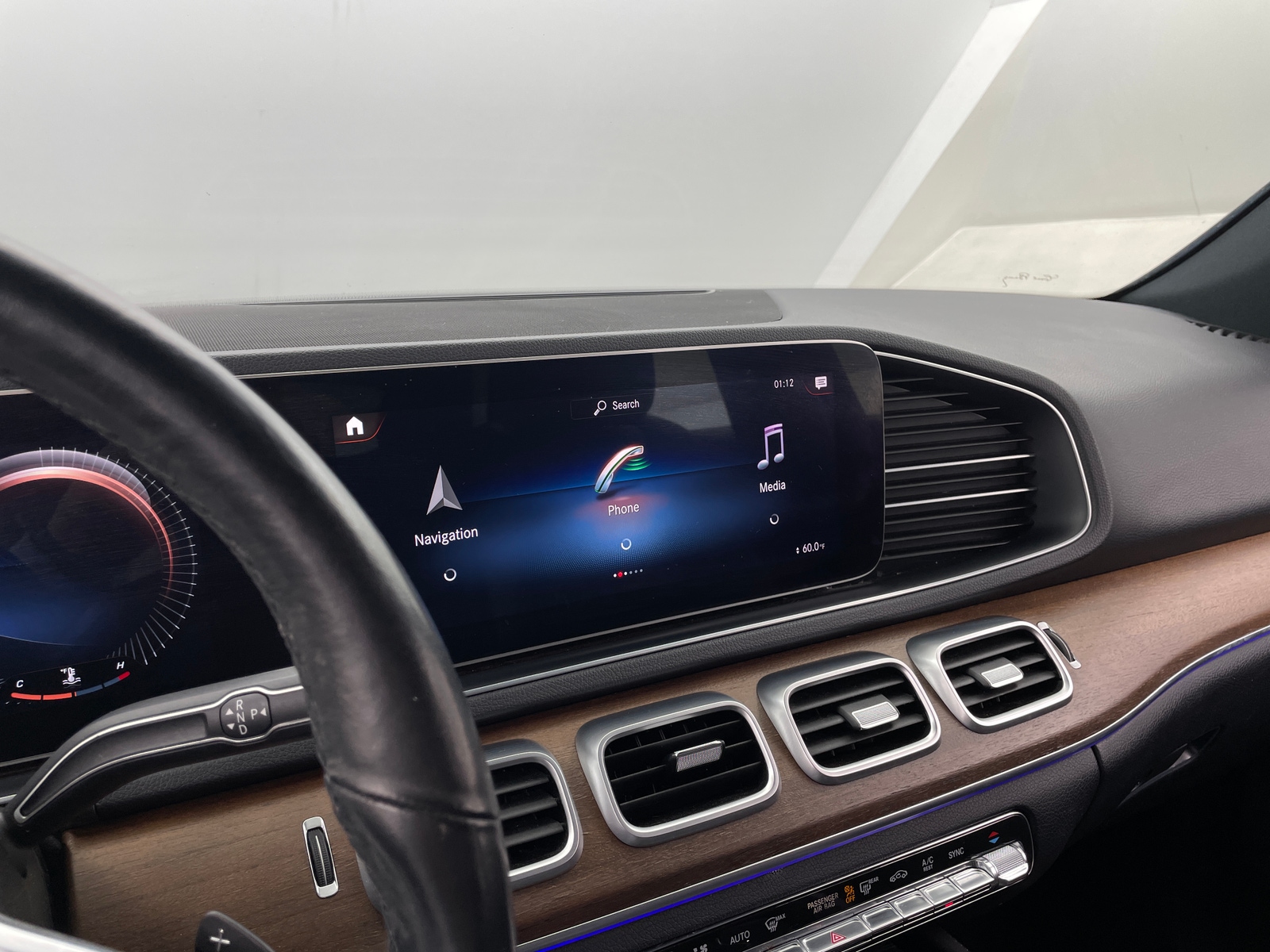 Thumbnail: 2020 Mercedes-Benz GLE - 3