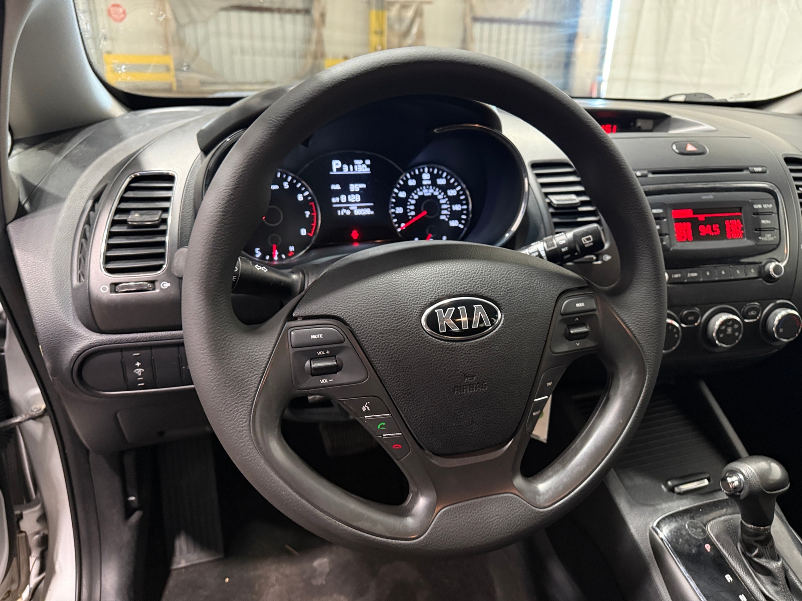 Thumbnail: 2017 Kia Forte - 5