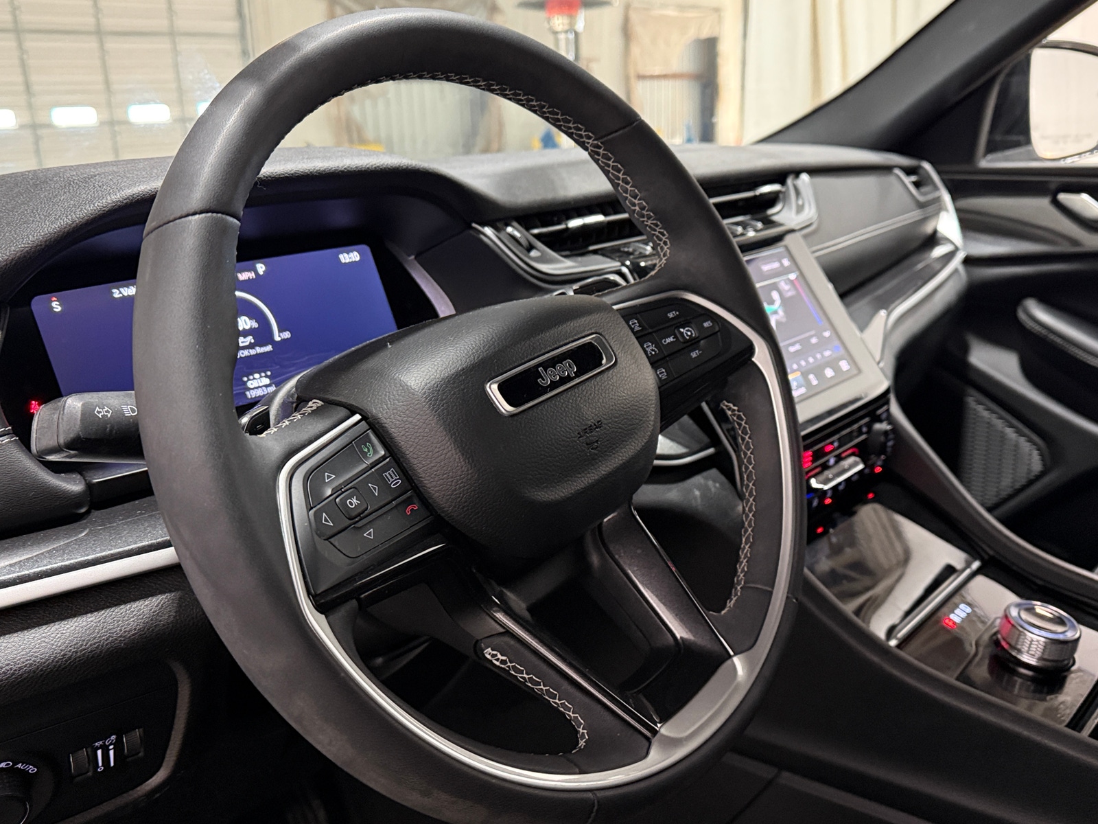 Thumbnail: 2023 Jeep Grand Cherokee - 4