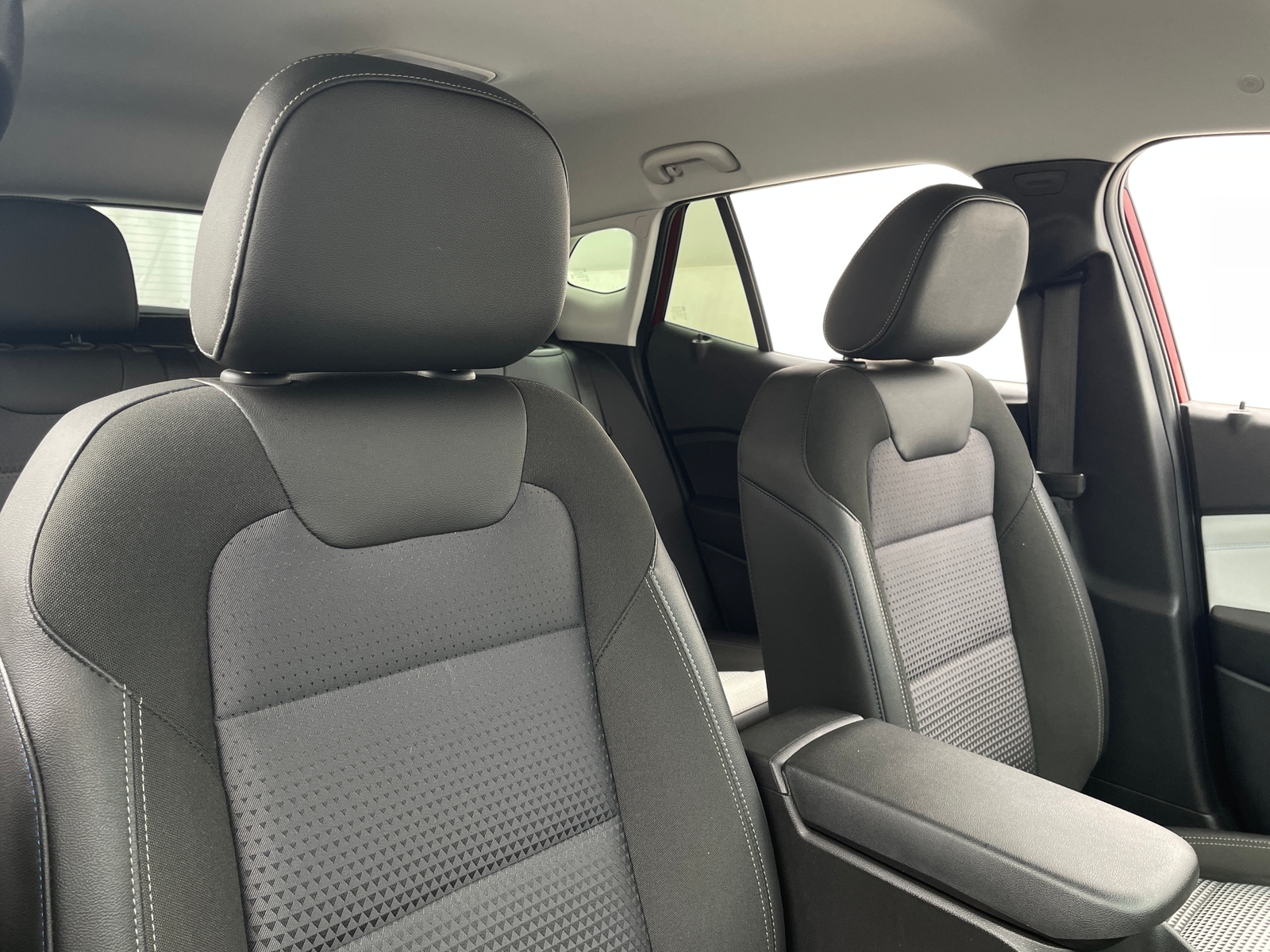 Thumbnail: 2025 Chevrolet Trax - 2