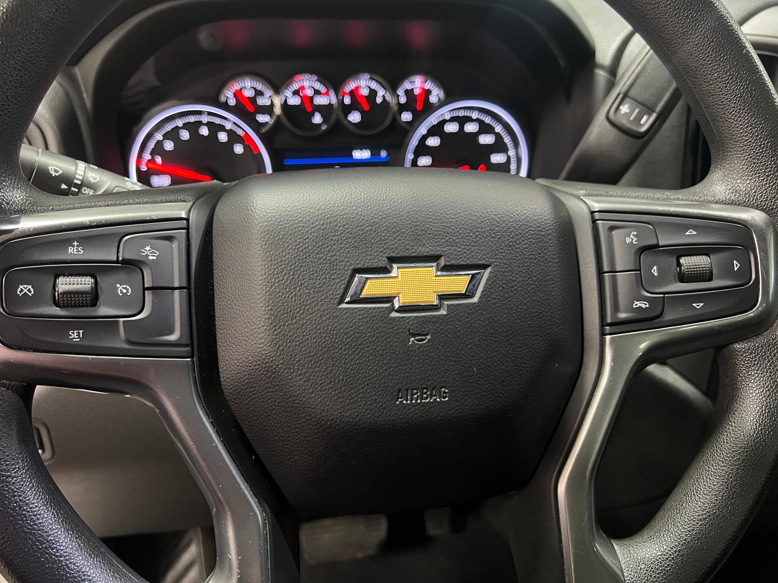 Thumbnail: 2022 Chevrolet Silverado 1500 - 5