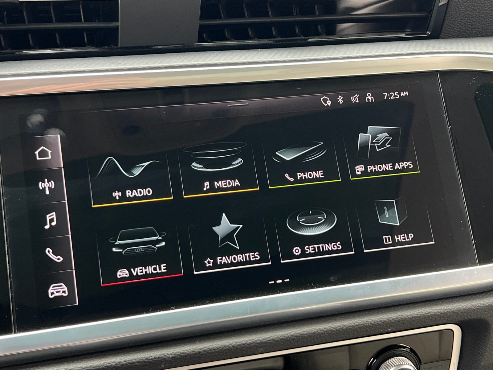 Thumbnail: 2023 Audi Q3 - 3