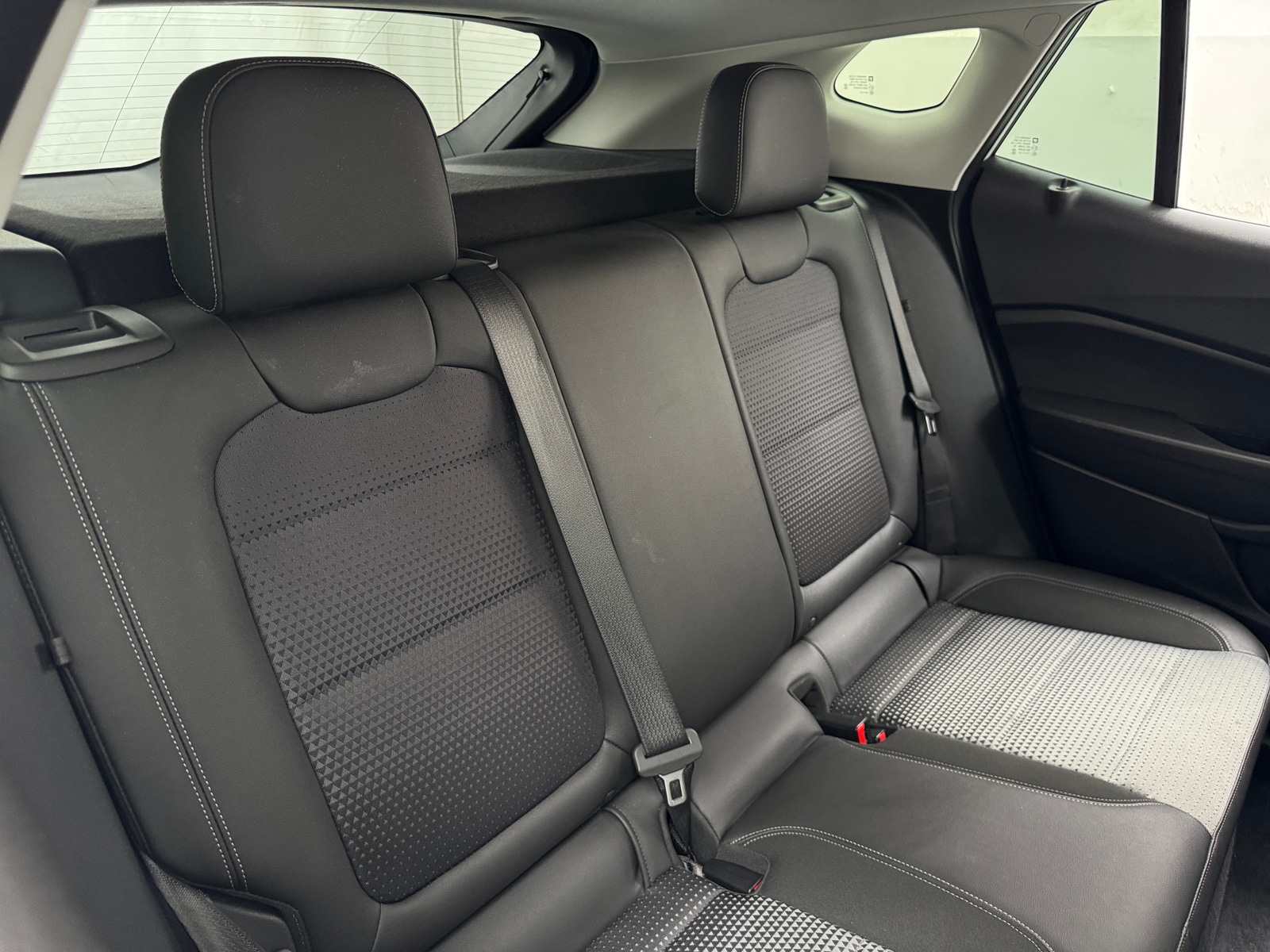 Thumbnail: 2025 Chevrolet Trax - 6