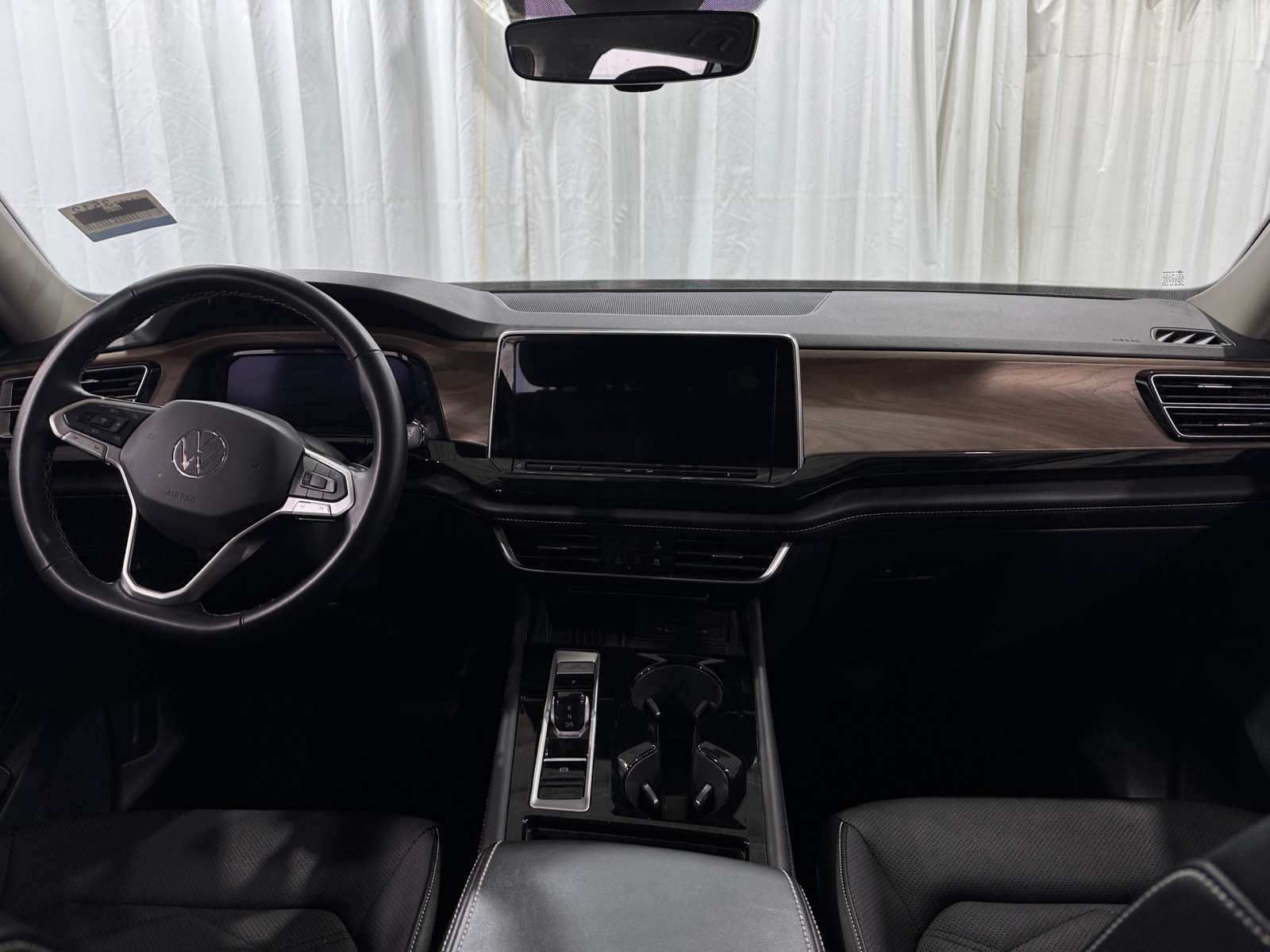 Thumbnail: 2025 Volkswagen Atlas - 2