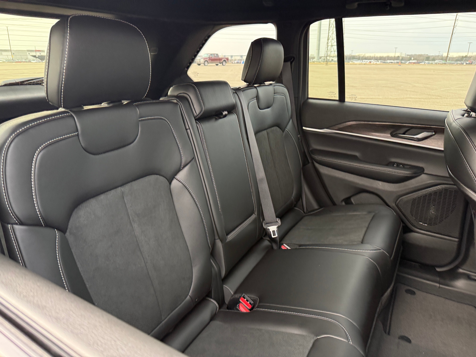 Thumbnail: 2026 Jeep Grand Cherokee - 5