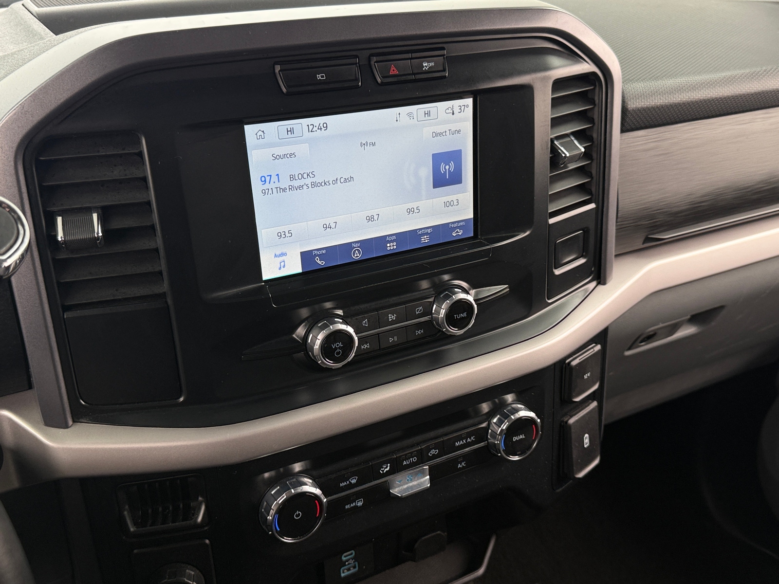 Thumbnail: 2023 Ford Econoline - 4