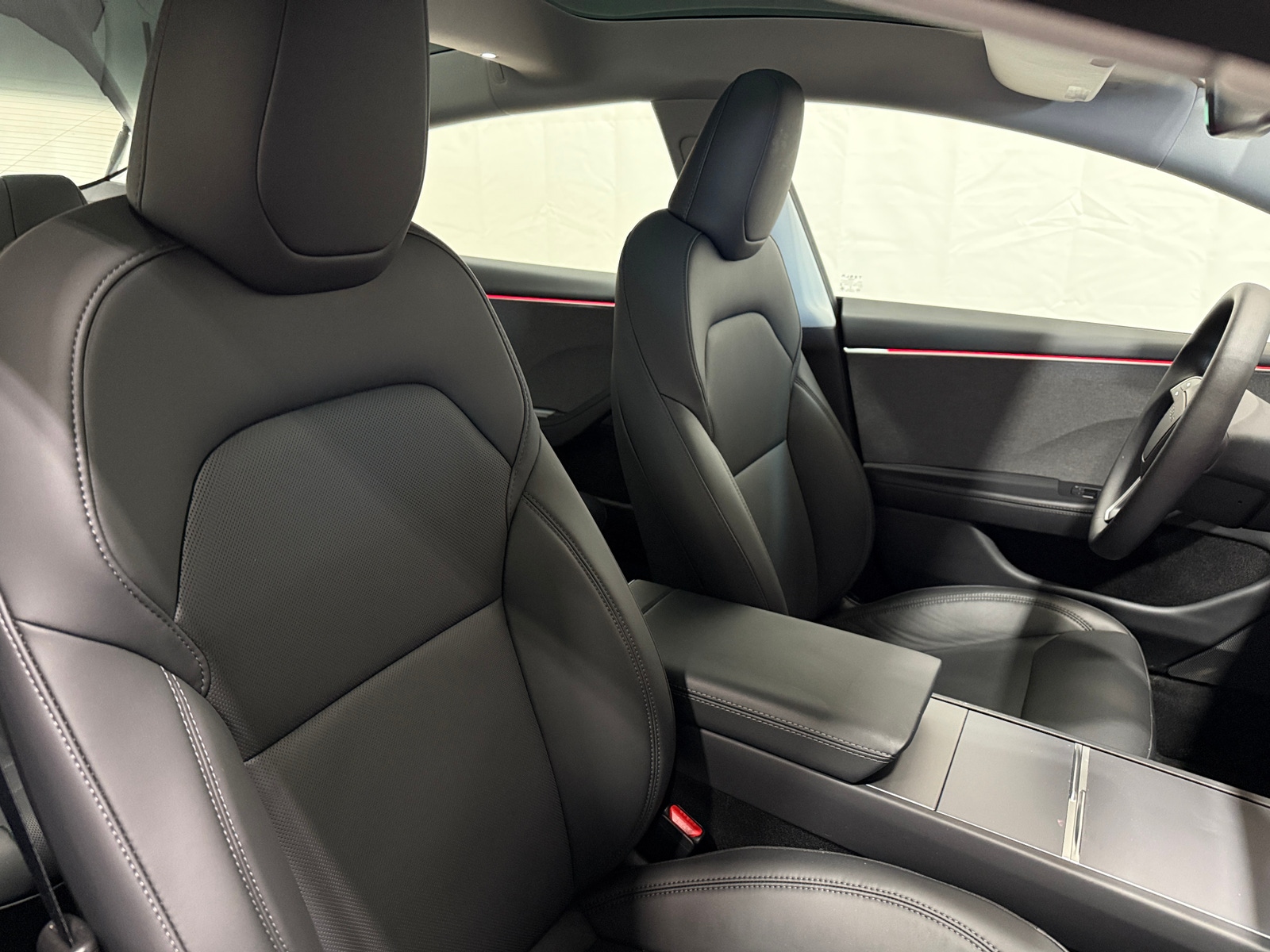 Thumbnail: 2025 Tesla Model 3 - 2