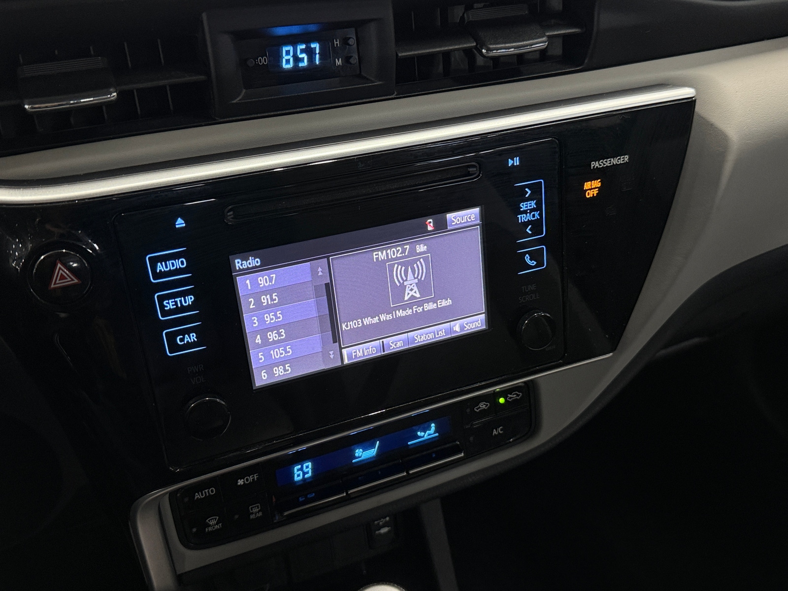 Thumbnail: 2017 Toyota Corolla - 4