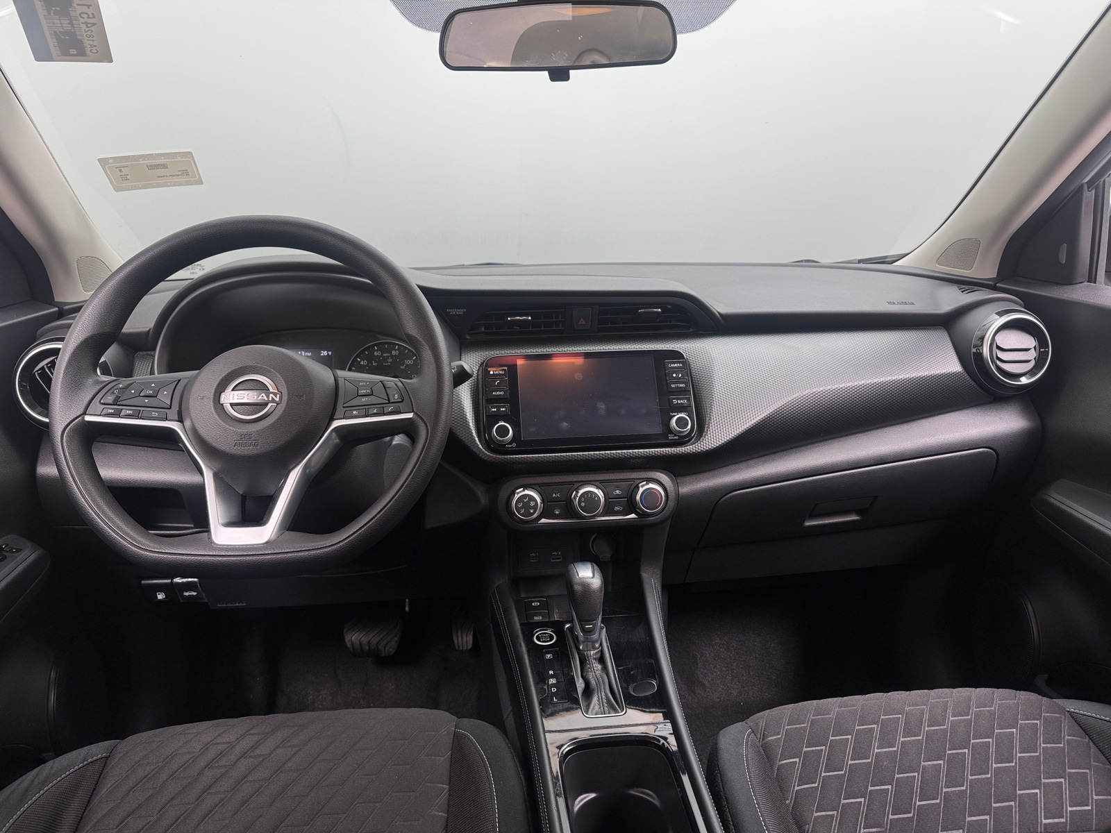 Thumbnail: 2023 Nissan Kicks - 3