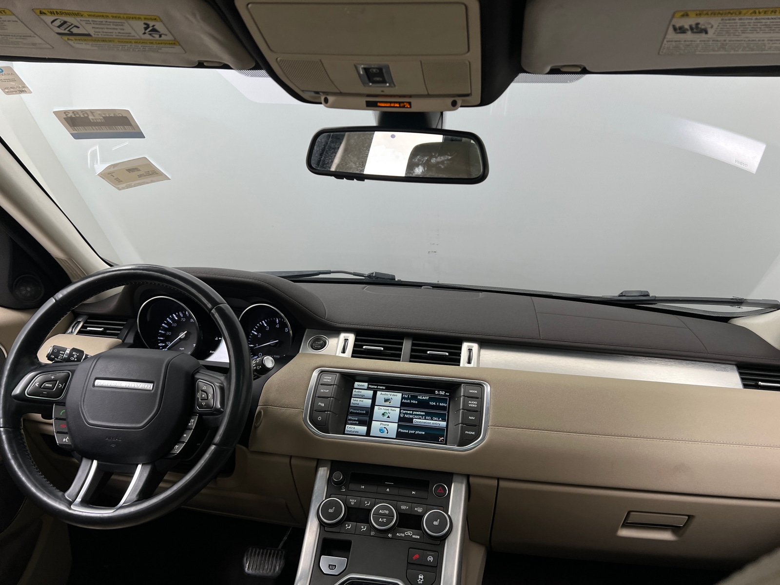 Thumbnail: 2015 Land Rover Range Rover Evoque - 2