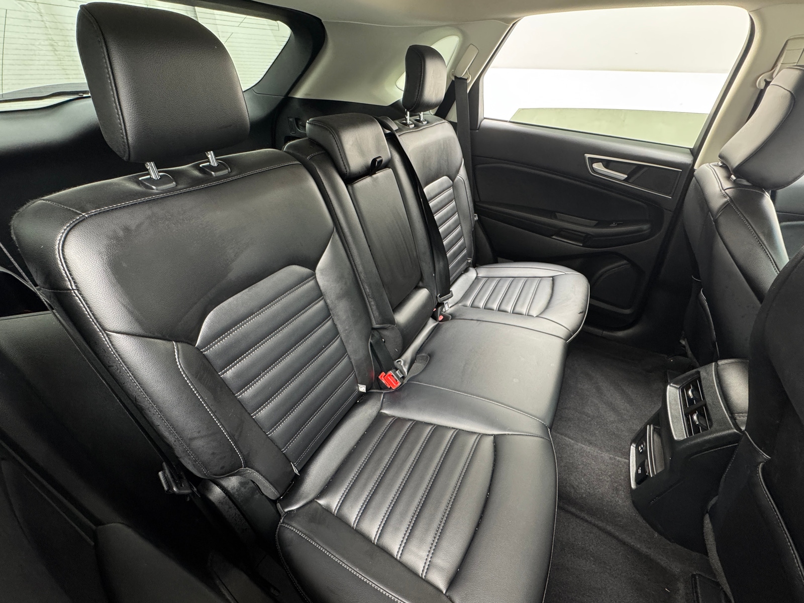 Thumbnail: 2022 Ford Edge - 5