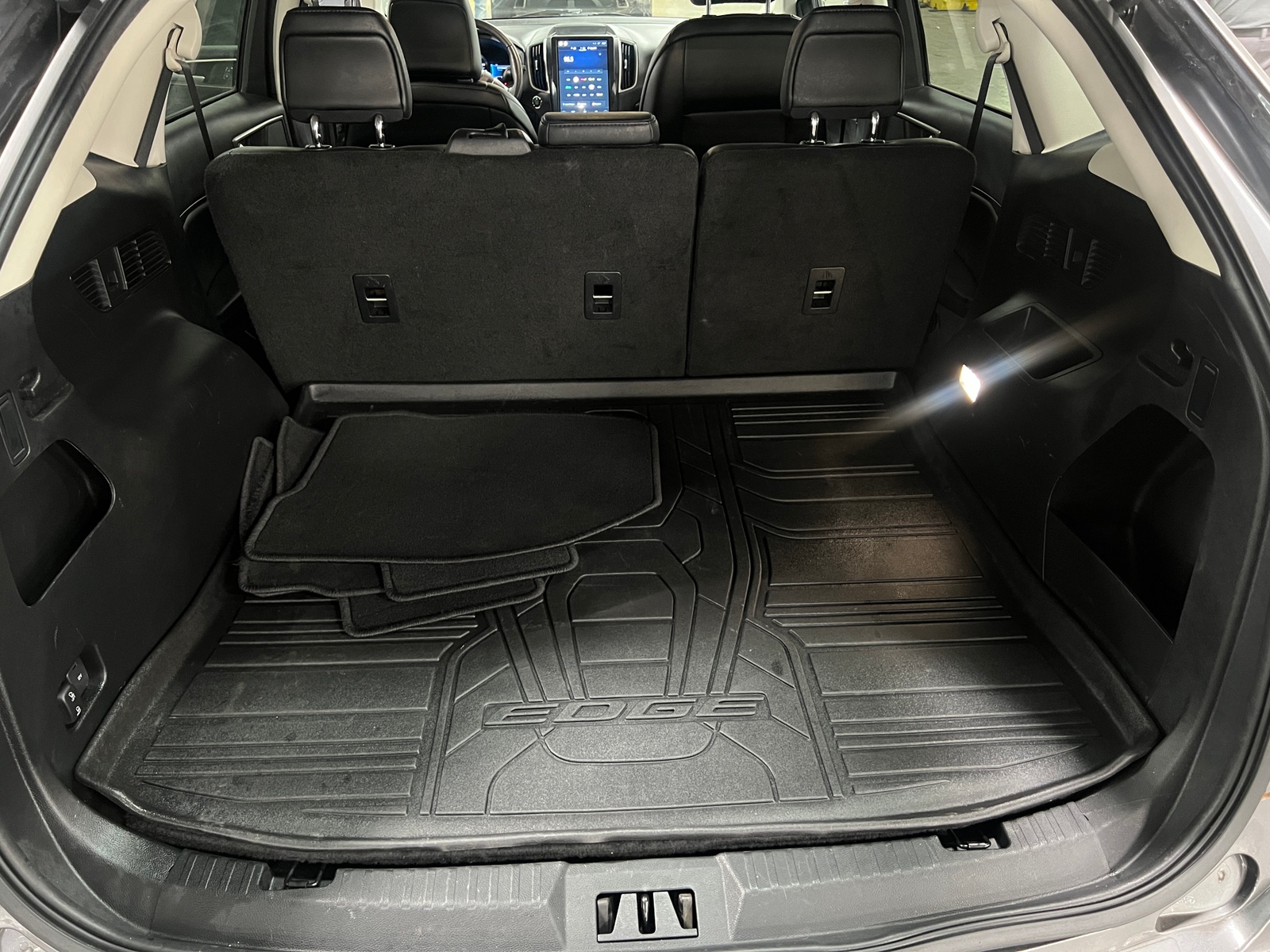 Thumbnail: 2022 Ford Edge - 6