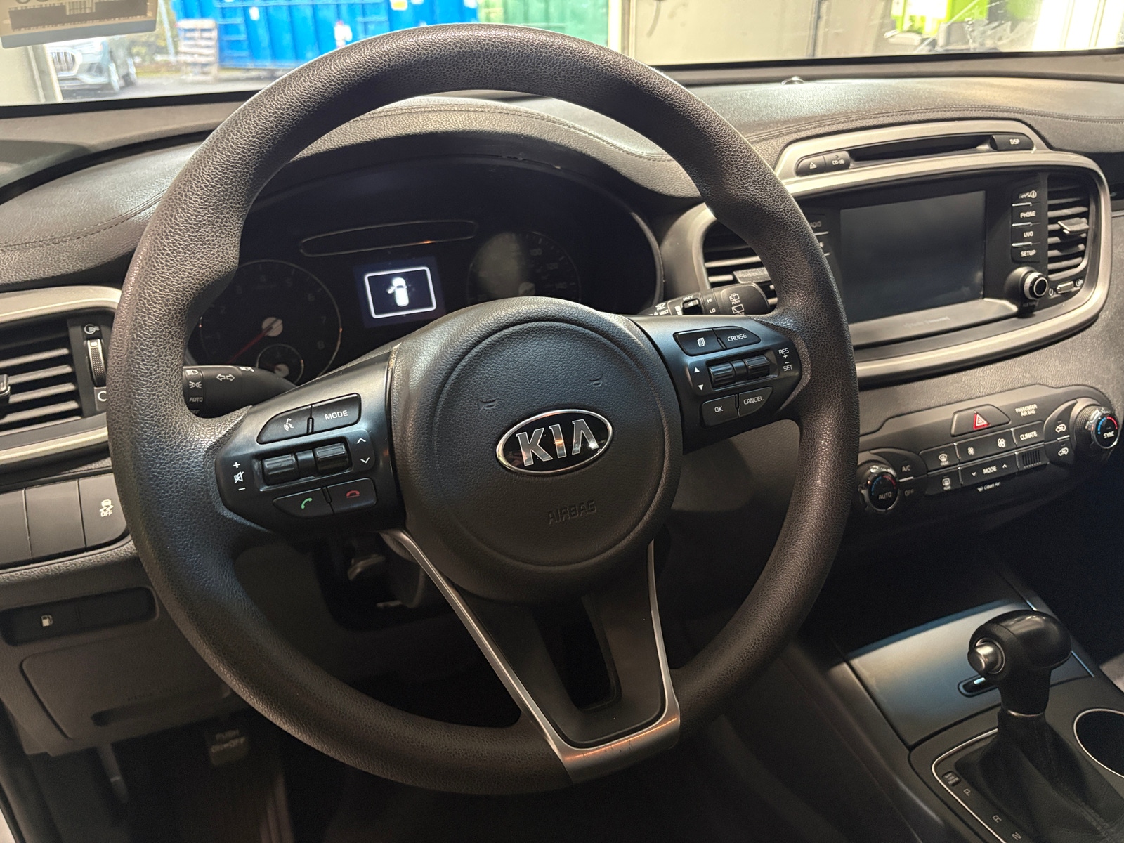 Thumbnail: 2018 Kia Sorento - 5