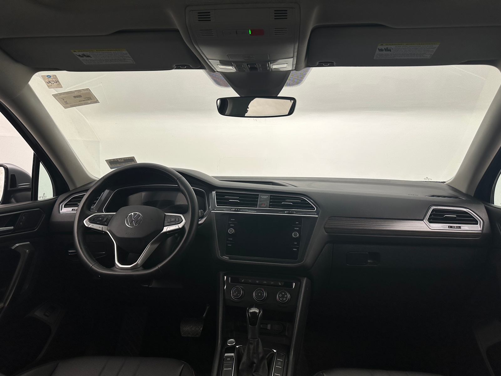 Thumbnail: 2024 Volkswagen Tiguan - 2