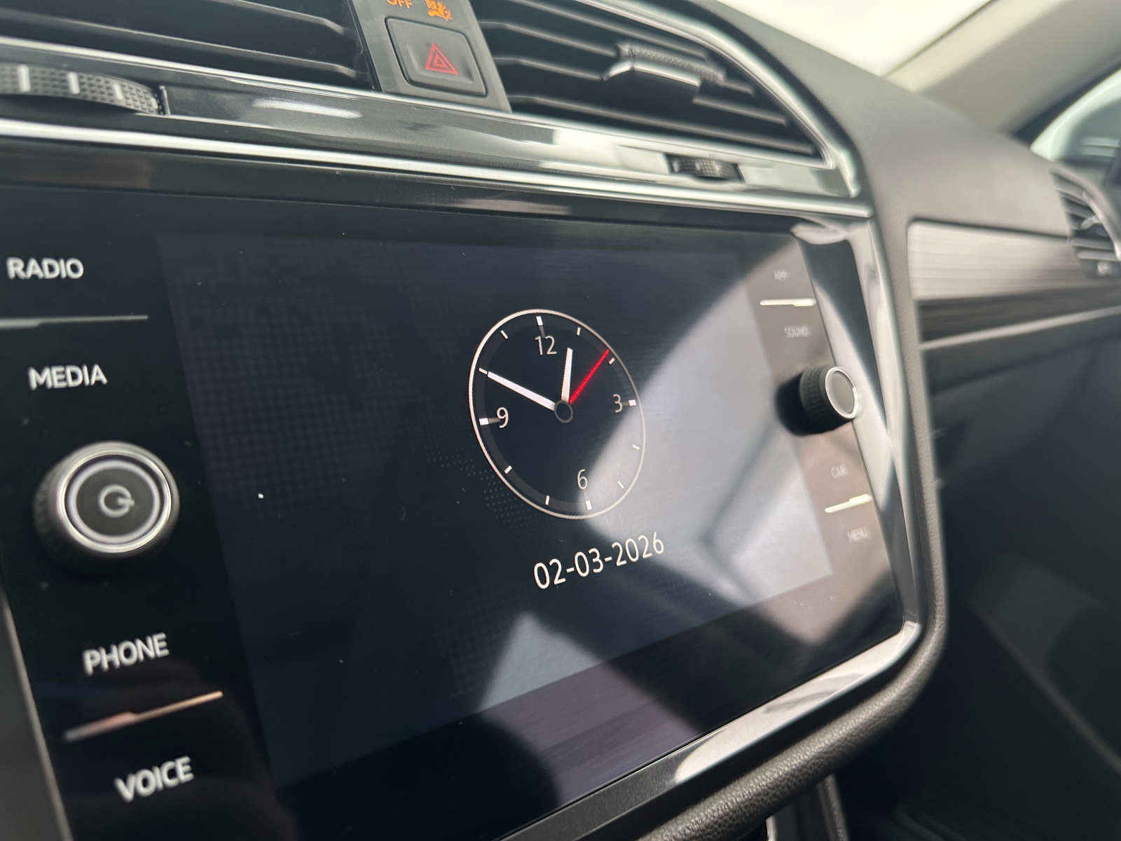 Thumbnail: 2024 Volkswagen Tiguan - 3