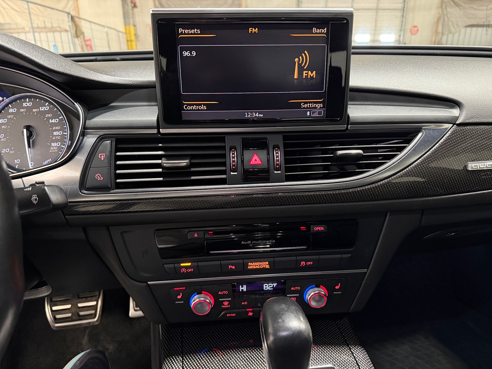 Thumbnail: 2017 Audi S6 - 3