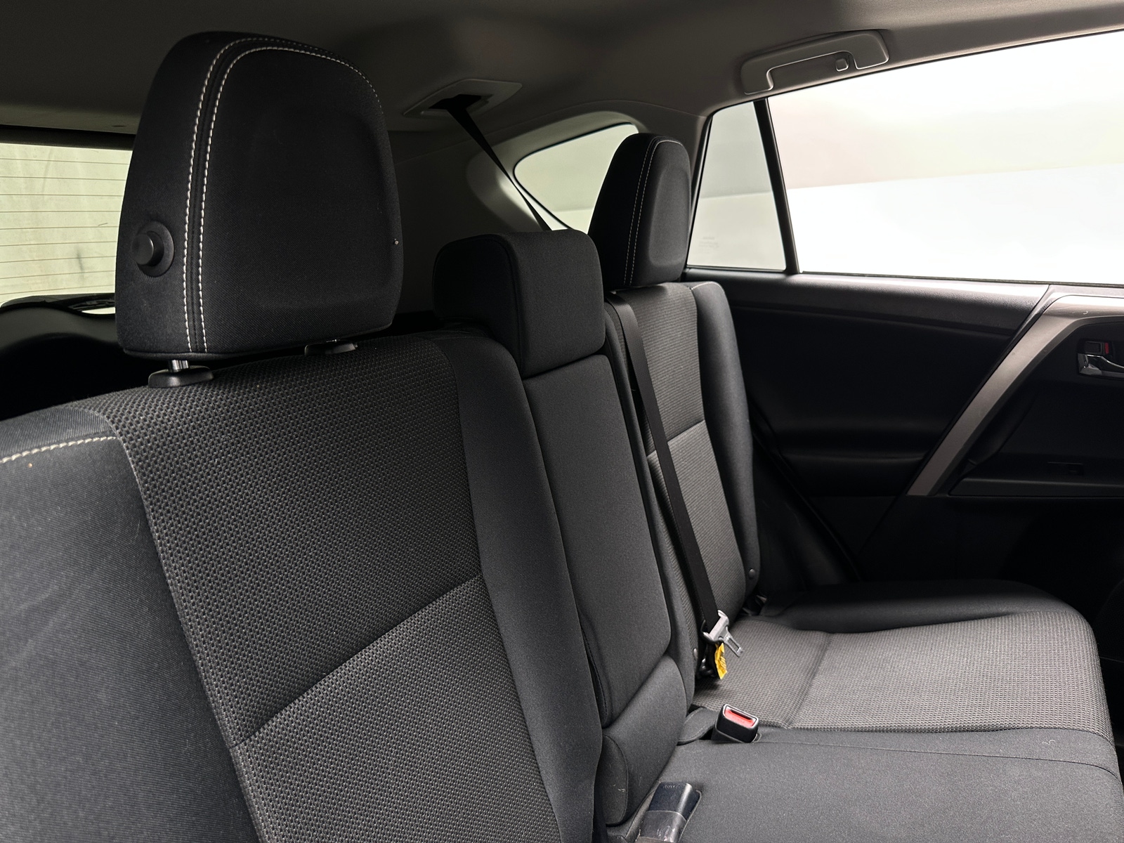 Thumbnail: 2018 Toyota RAV4 - 6