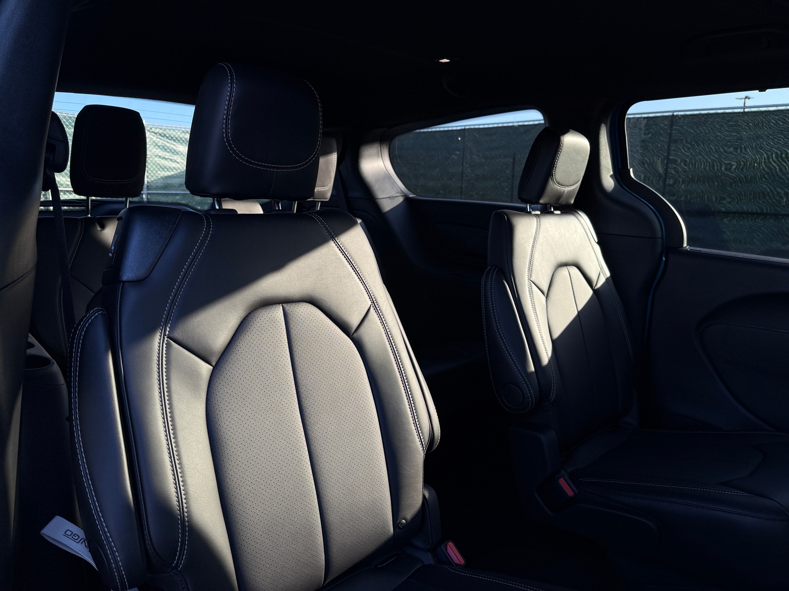 Thumbnail: 2026 Chrysler Pacifica - 5