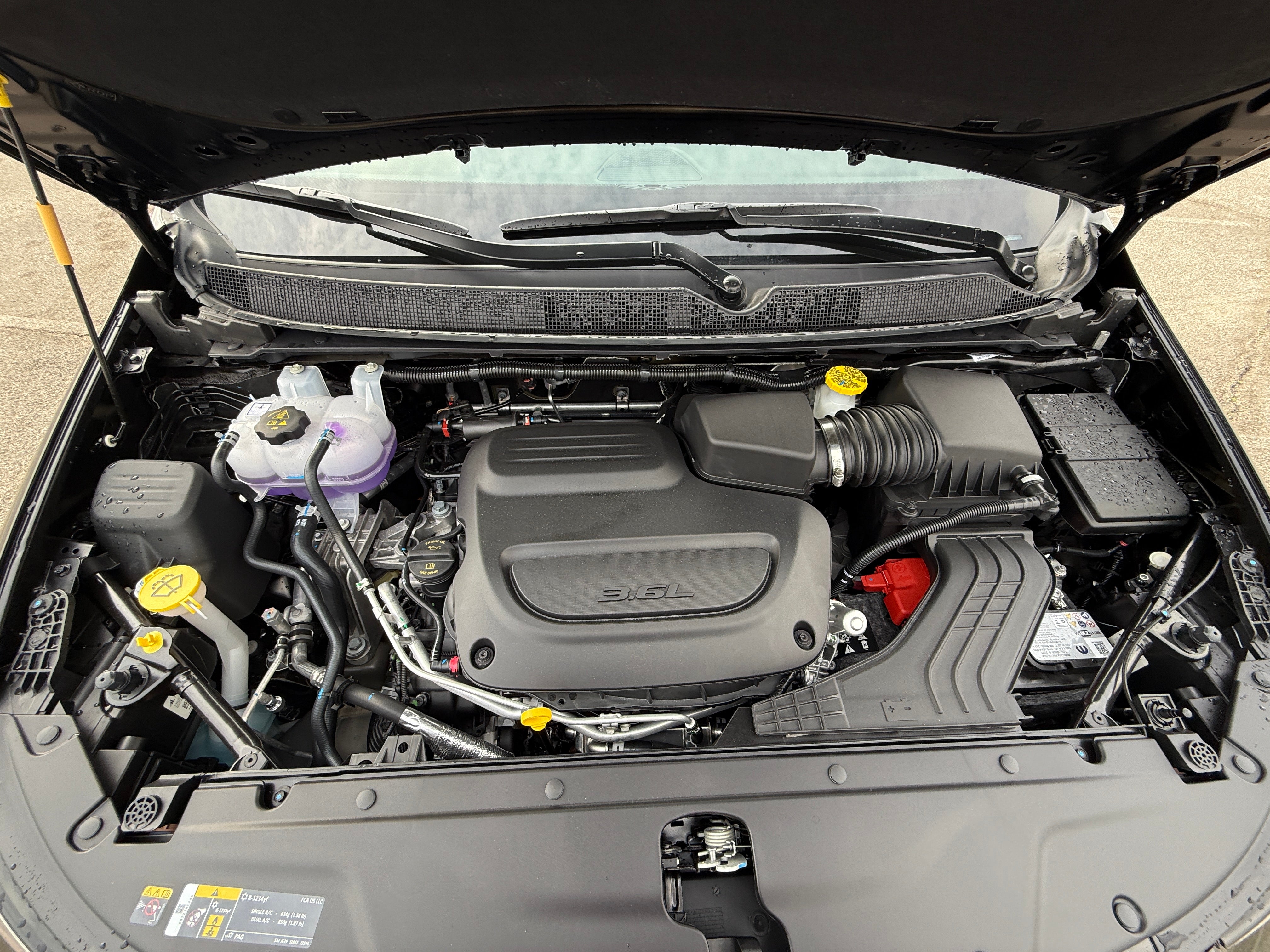 2026 Chrysler Pacifica Limited's photo