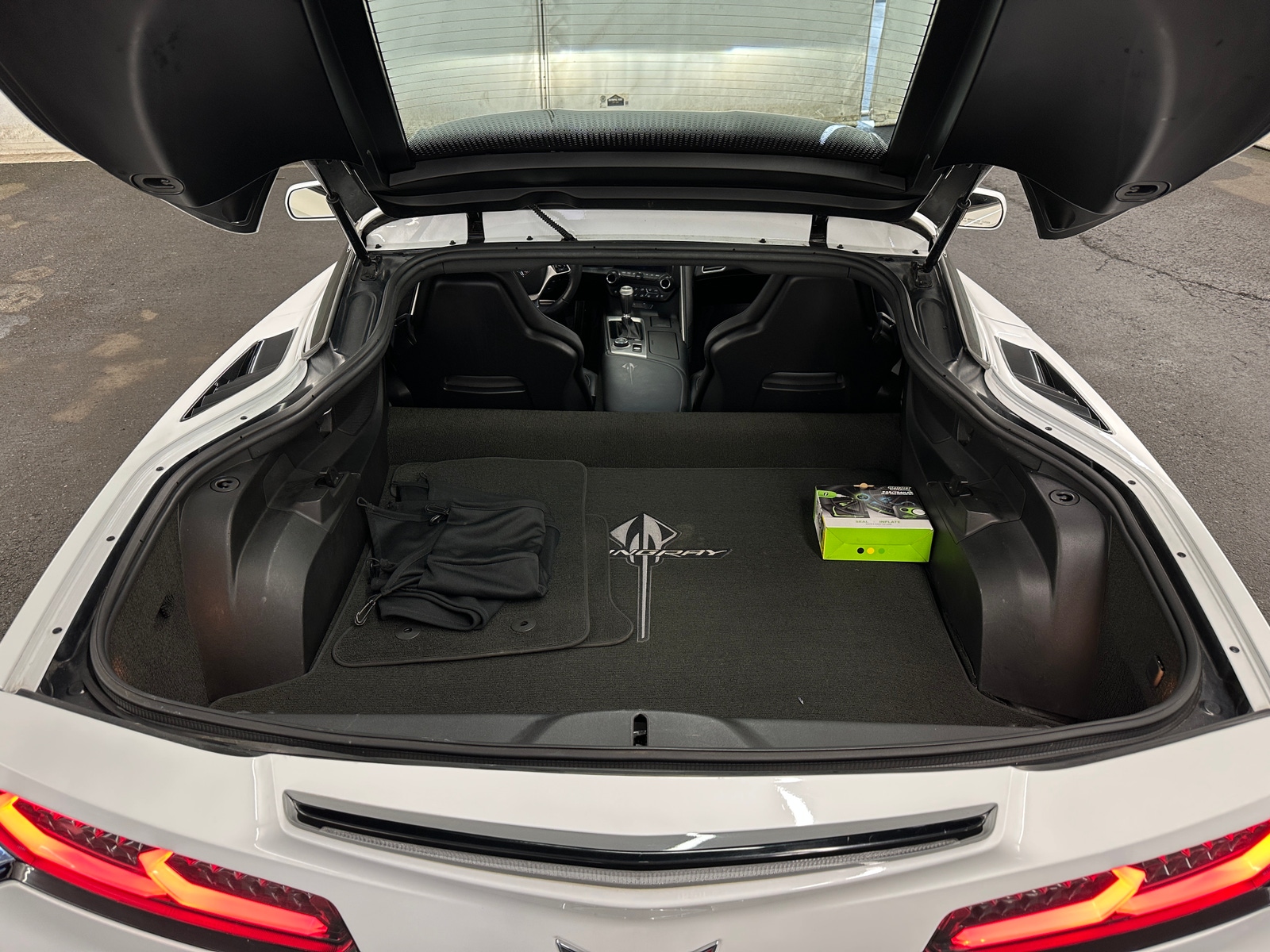 Thumbnail: 2014 Chevrolet Corvette - 4