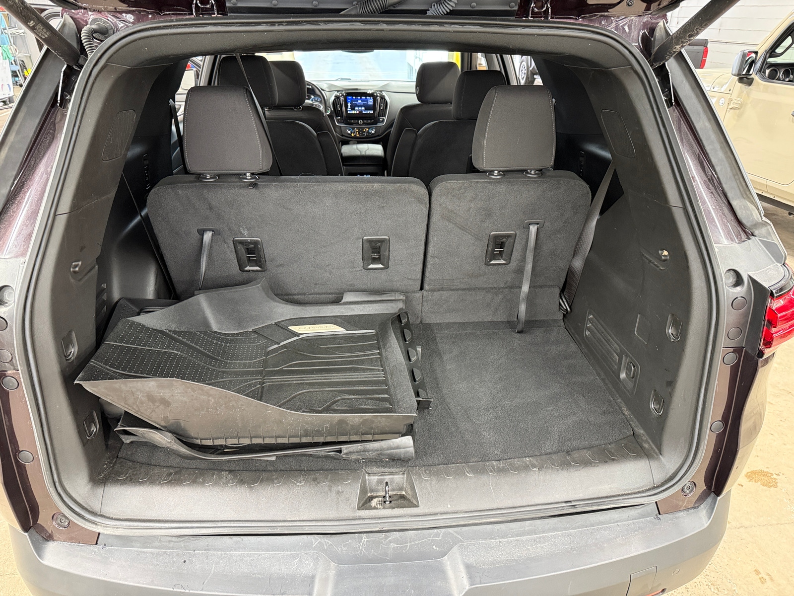 Thumbnail: 2023 Chevrolet Traverse - 7