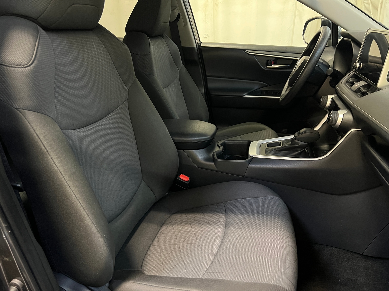 Thumbnail: 2025 Toyota RAV4 - 2