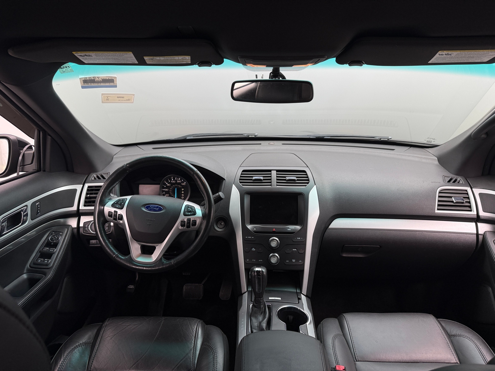 Thumbnail: 2015 Ford Explorer - 3