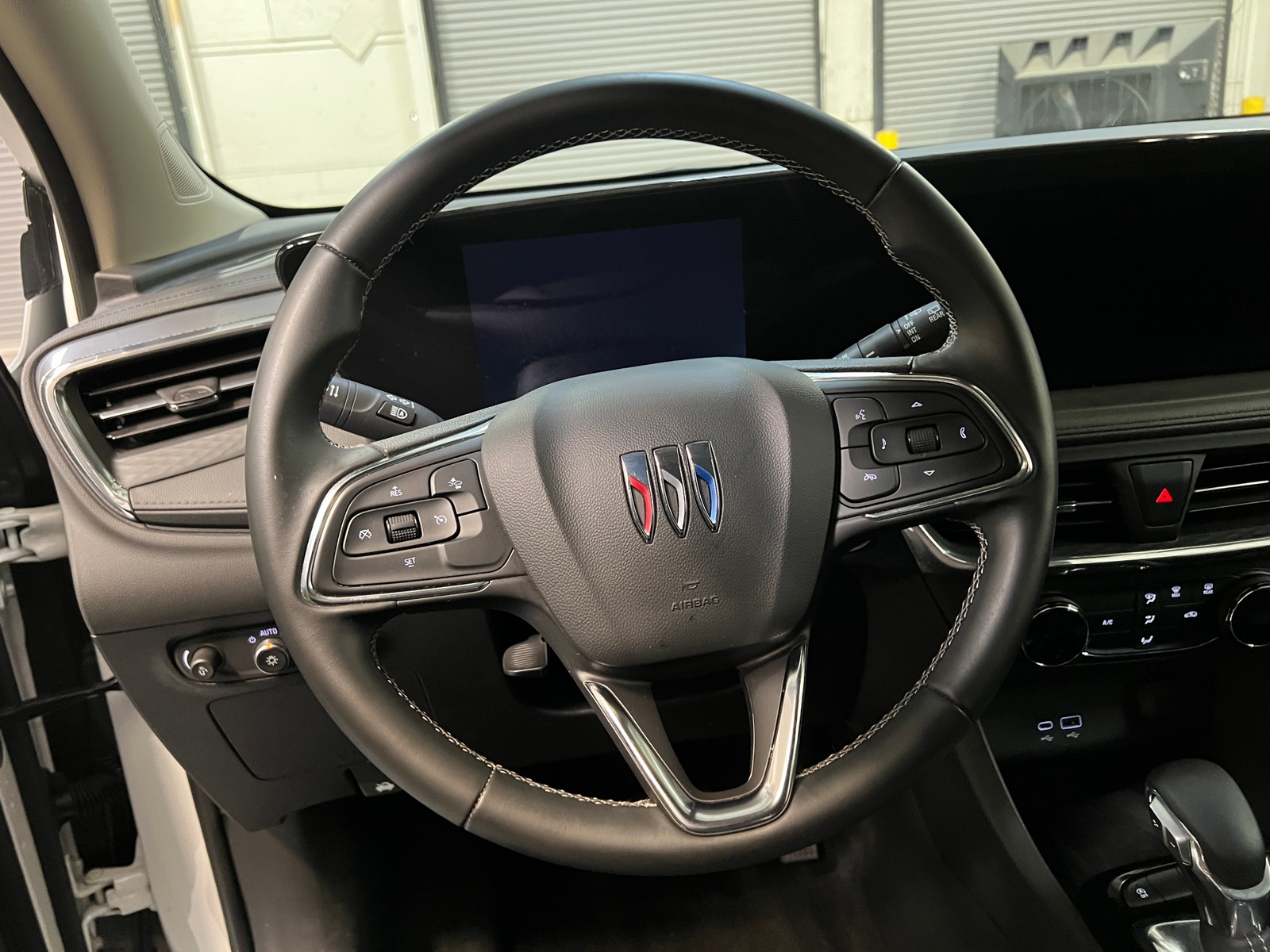 Thumbnail: 2025 Buick Encore GX - 4