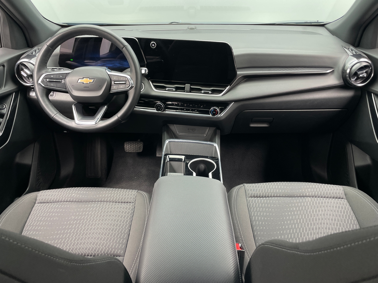 Thumbnail: 2025 Chevrolet Equinox - 3