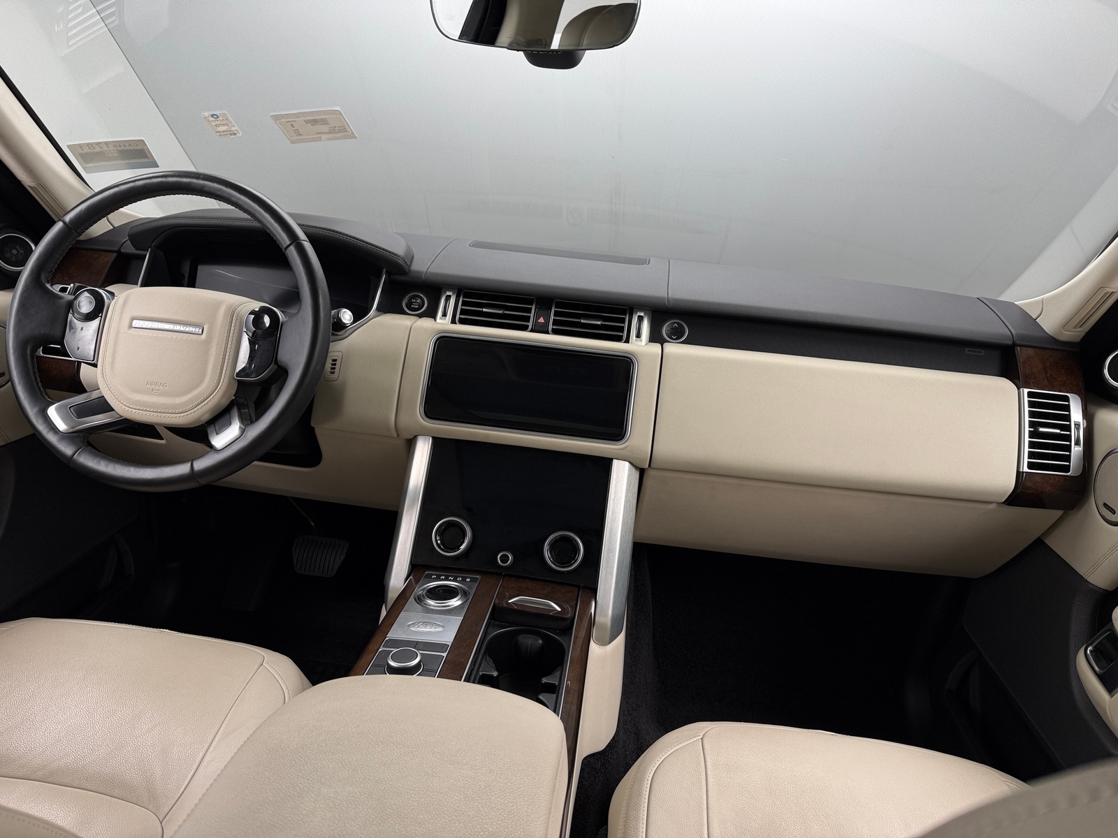 Thumbnail: 2021 Land Rover Range Rover - 3