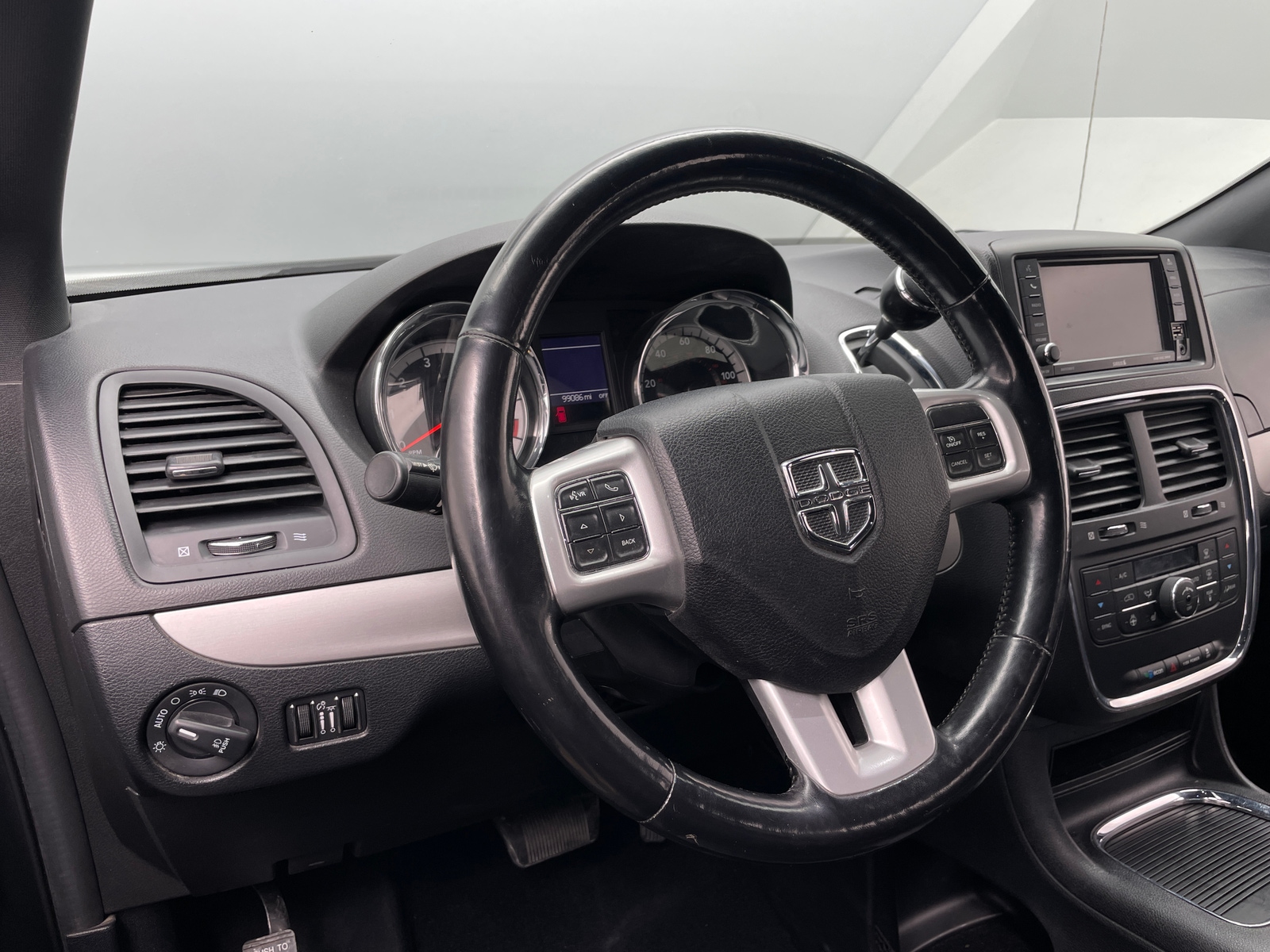 Thumbnail: 2019 Dodge Grand Caravan - 4