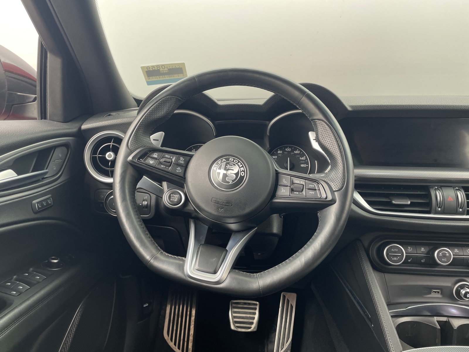 Thumbnail: 2021 Alfa Romeo Stelvio - 4