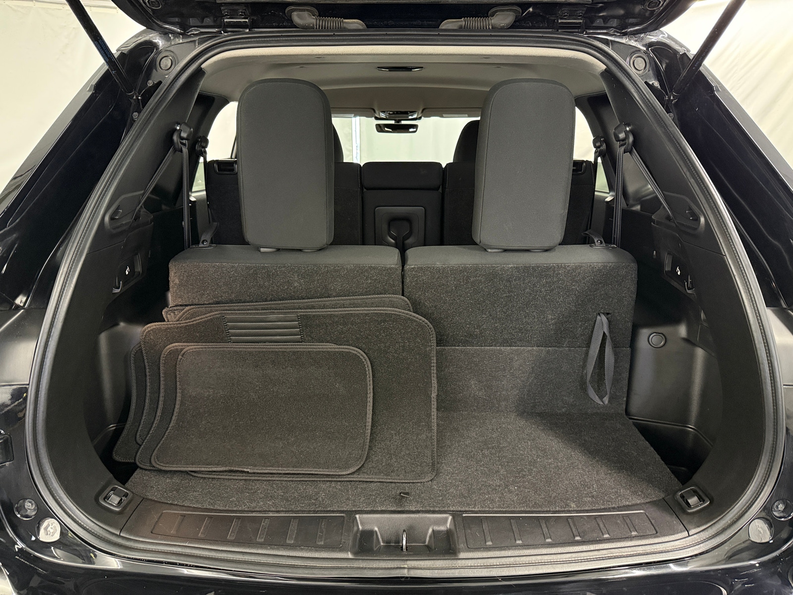 Thumbnail: 2025 Mitsubishi Outlander - 7