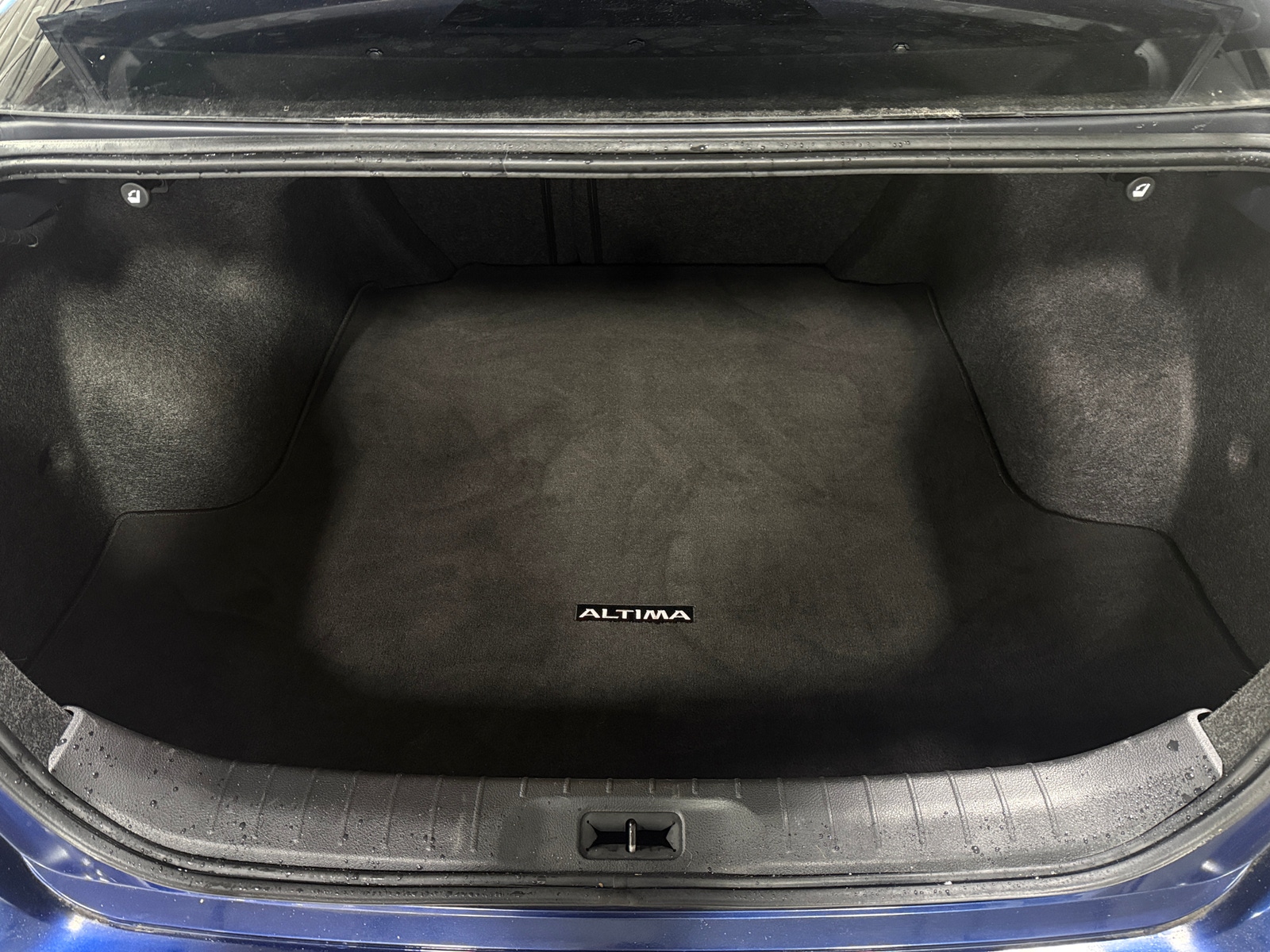 Thumbnail: 2020 Nissan Altima - 7