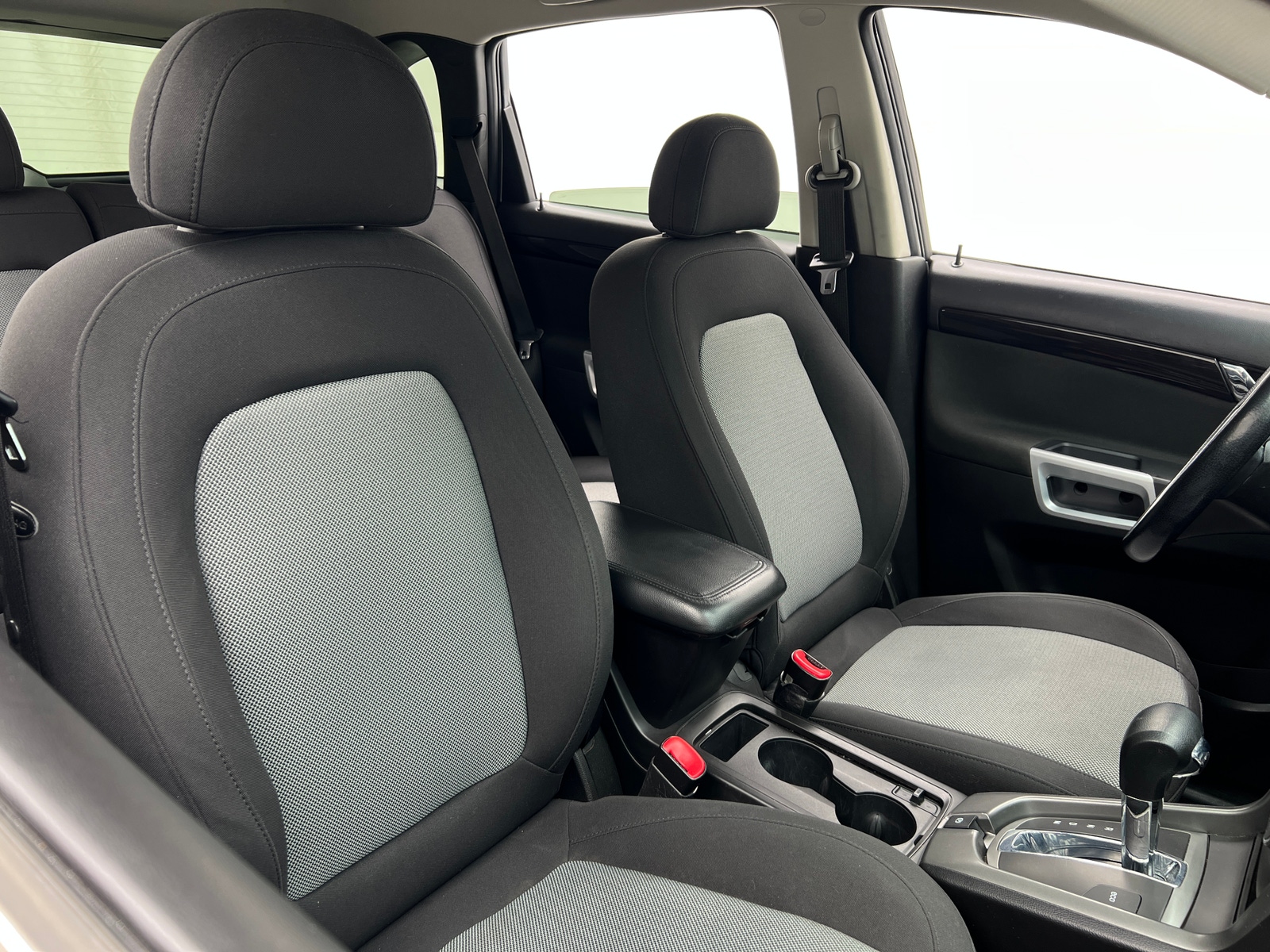 Thumbnail: 2013 Chevrolet Captiva Sport - 2