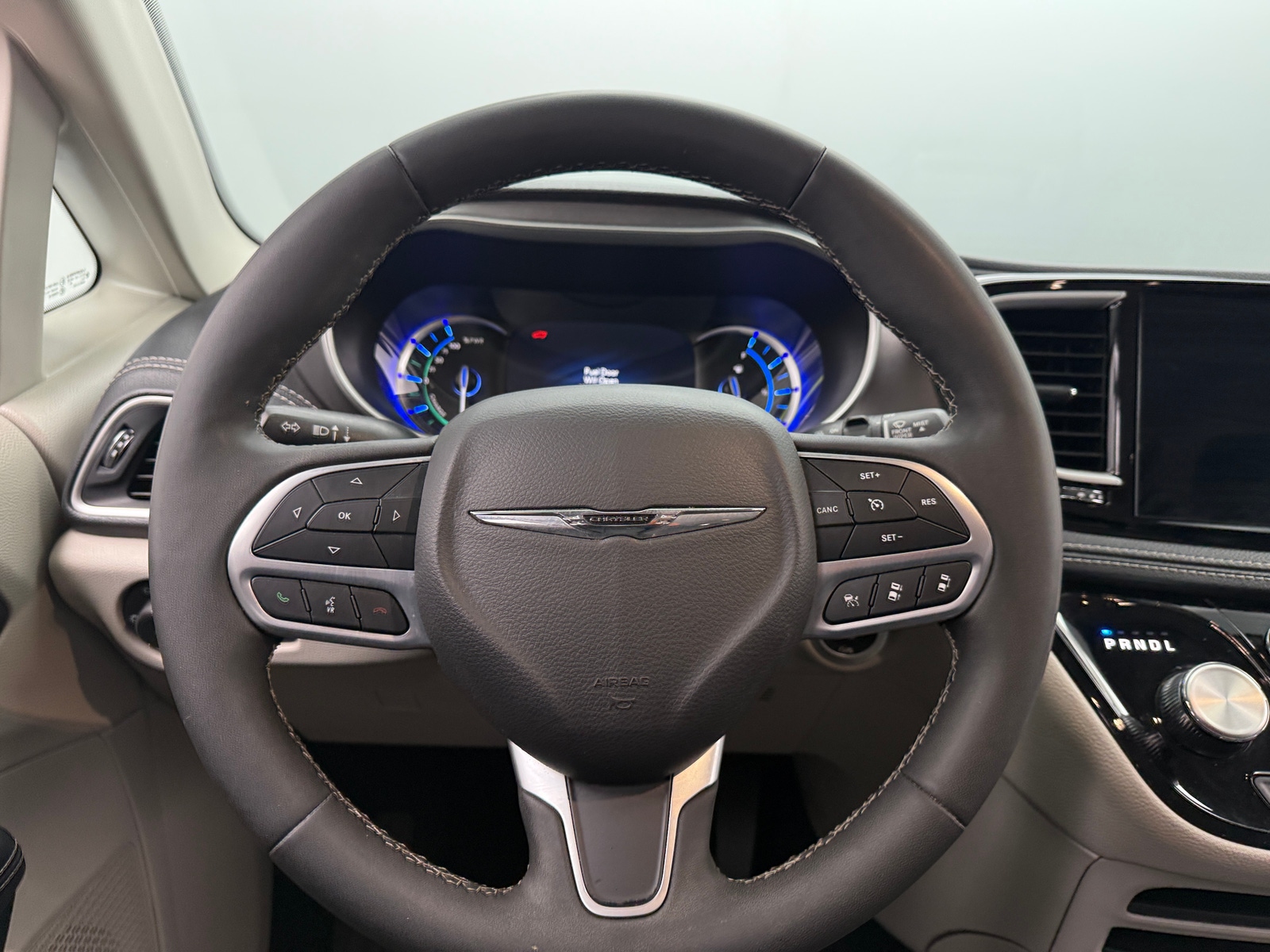 Thumbnail: 2024 Chrysler Pacifica - 4