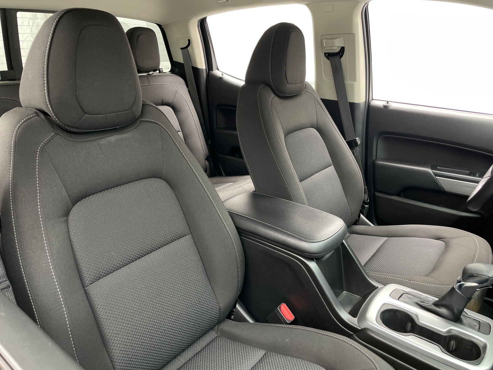 Thumbnail: 2022 Chevrolet Colorado - 2