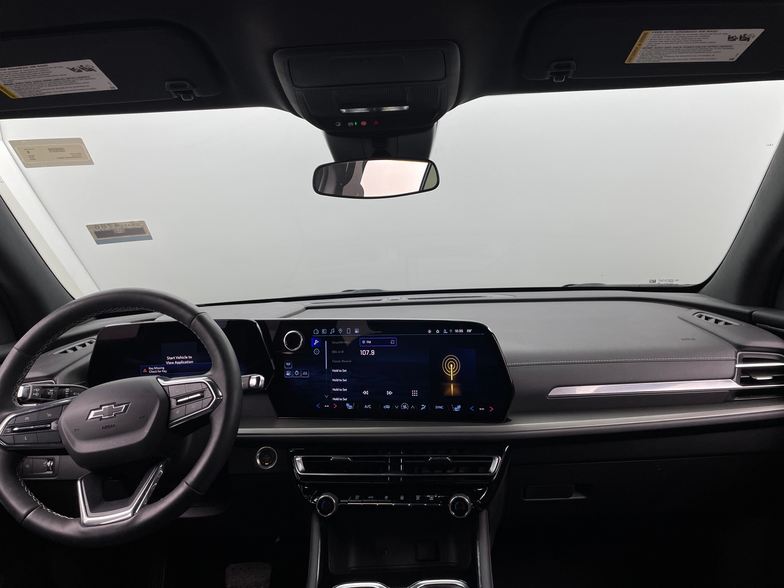 Thumbnail: 2024 Chevrolet Traverse - 3