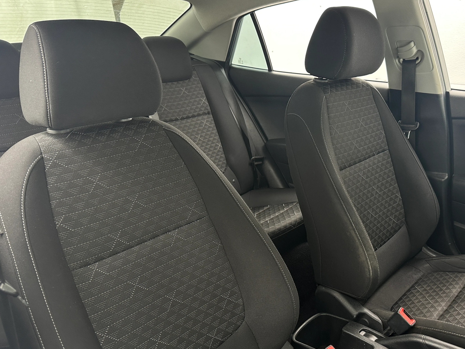 Thumbnail: 2020 Kia Rio - 2