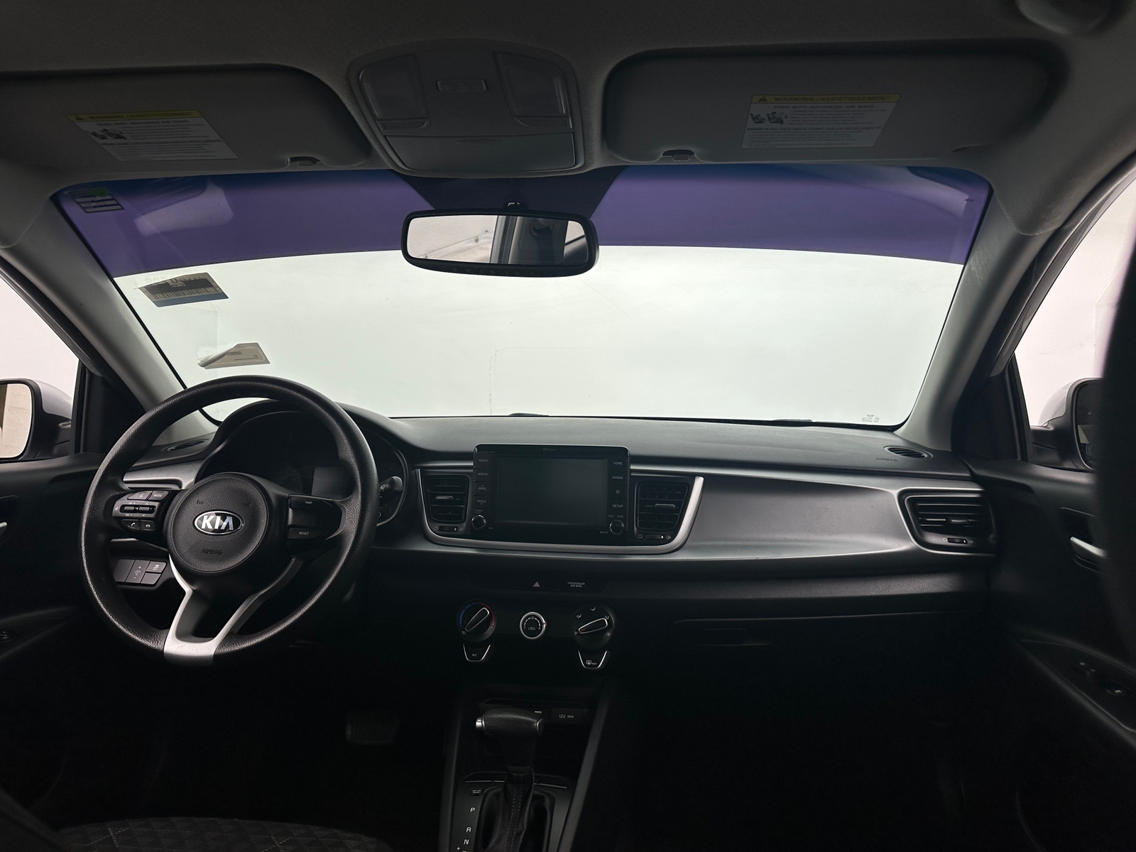 Thumbnail: 2020 Kia Rio - 3