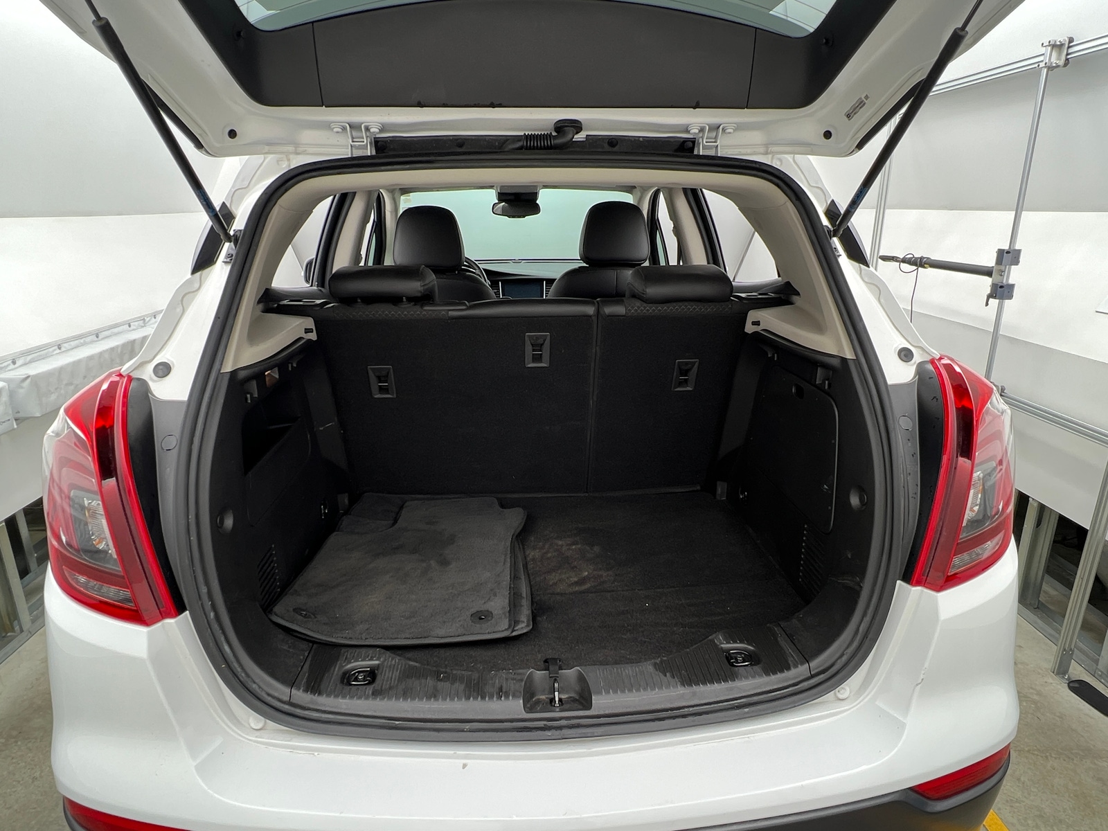 Thumbnail: 2019 Buick Encore - 7