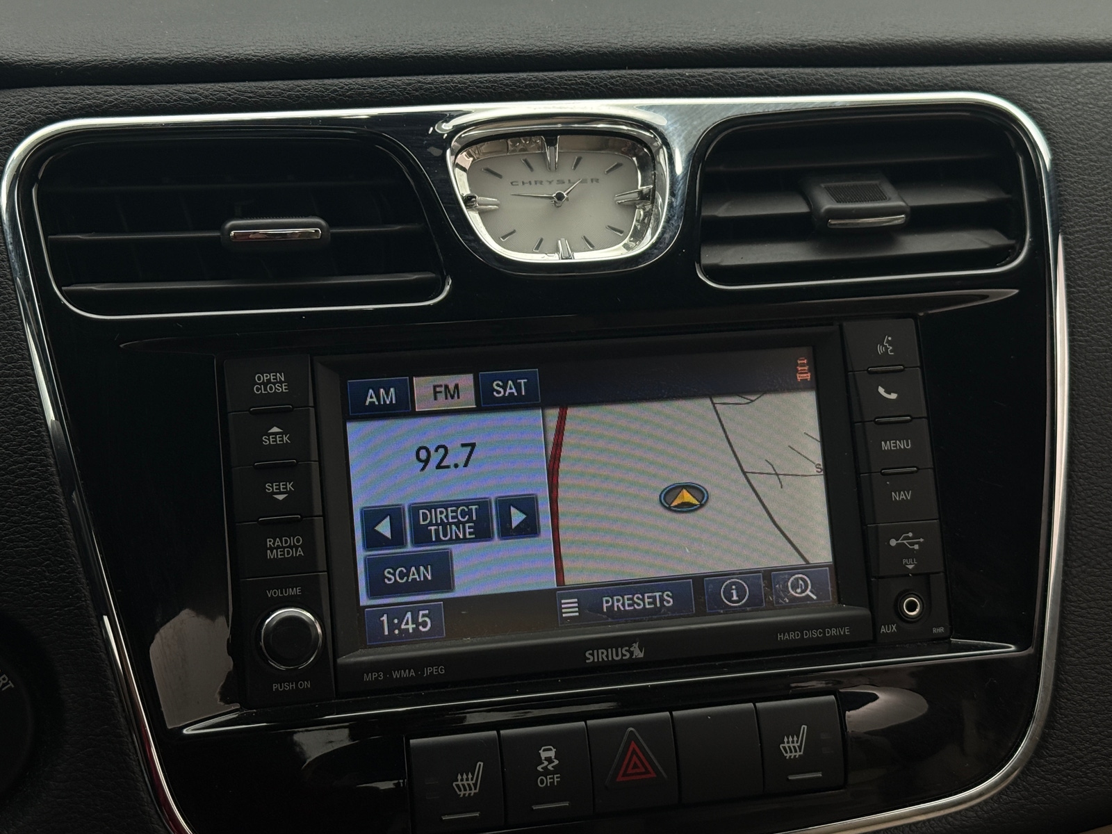 Thumbnail: 2013 Chrysler 200 - 3